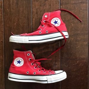 Converse sneaker size 5